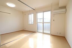 PLAZA下轡田 105 1階1LDKのリビング/ダイニング