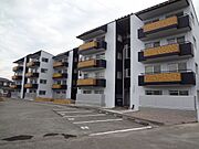 南富山駅より徒歩9分 3階 築44年5ヶ月の賃貸物件