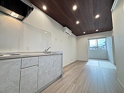 富山地方鉄道本線 越中荏原駅 3.7kmの賃貸アパート 1階1LDKのリビング/ダイニング