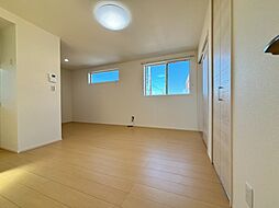 D−BOX　スポーノ 203 2階ワンルームのリビング/ダイニング