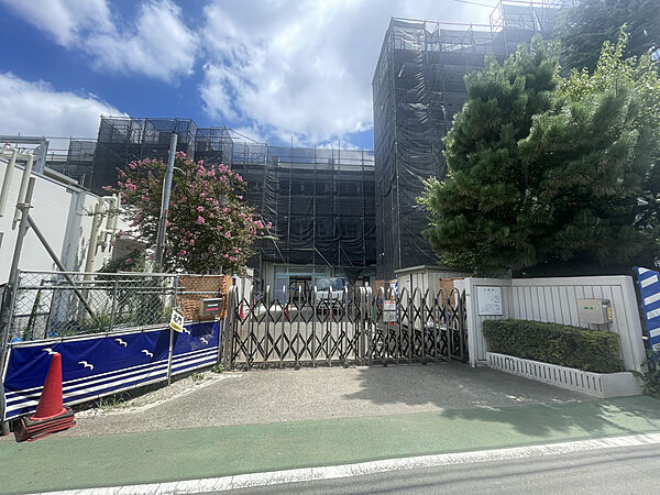 板橋区立赤塚小学校まで約140m