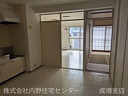 サンハイム茂呂 6階2DKのリビング/ダイニング