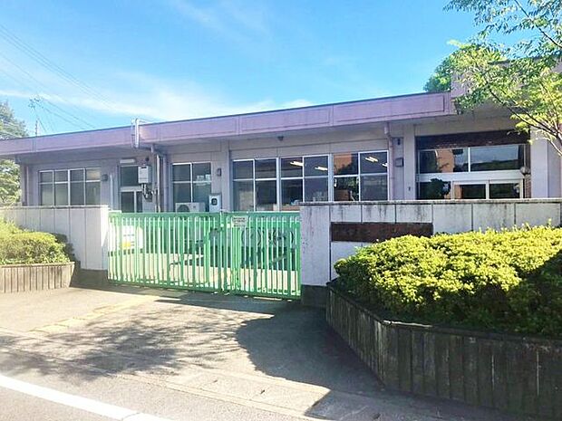 青墓幼保園青墓幼保園 880m