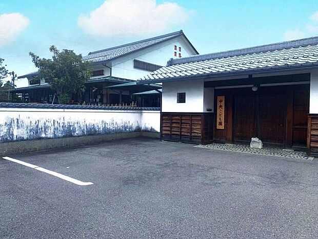 中央こども園中央こども園 790m