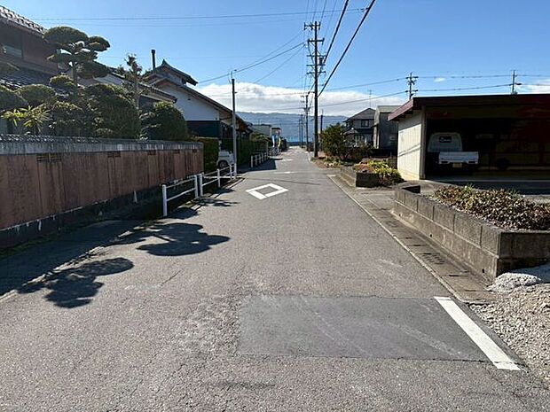 前面道路含む現地写真