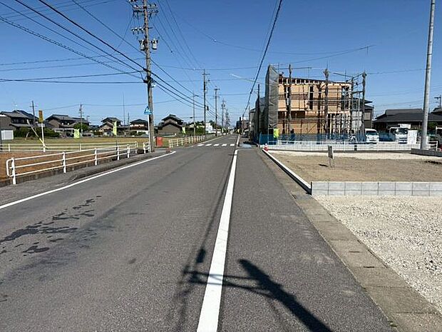 前面道路含む現地写真