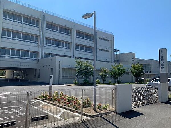 市立穂積中学校市立穂積中学校 700m
