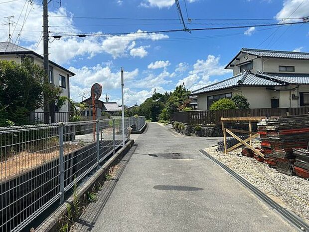 前面道路含む現地写真