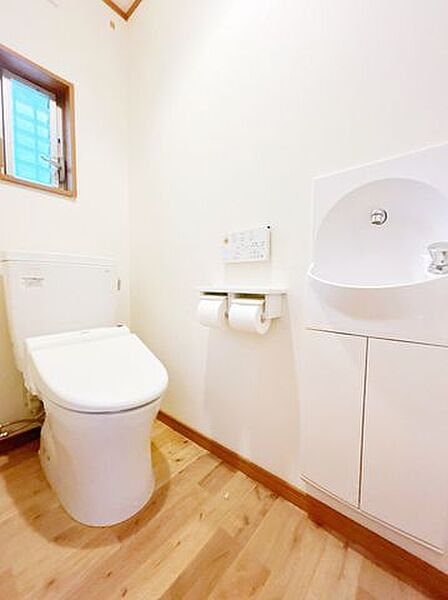 【リフォーム中】トイレはクリーニングを行います。