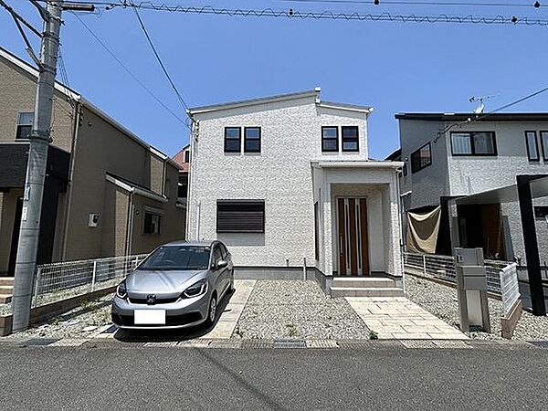 外観：328000665948