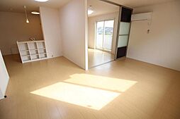 メゾンヴァンベール 105 1階1LDKのリビング/ダイニング