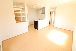 アイリスC 106 1階2LDKのリビング/ダイニング