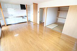 カトレアマンション 601 6階3LDKのリビング/ダイニング