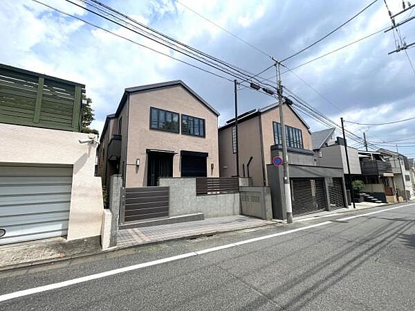現況ある建物の外観(A、B棟 )