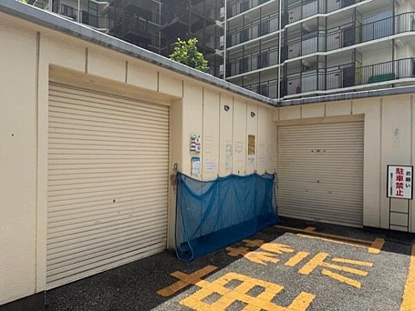 敷地内のゴミ置場！曜日ごとの回収で、日々のゴミ出しもスムーズです