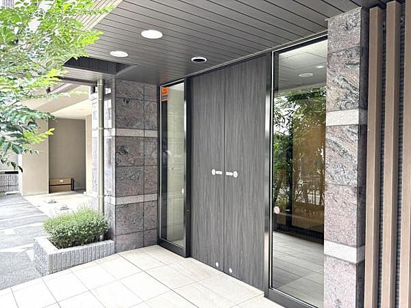 エントランスを拡大表示