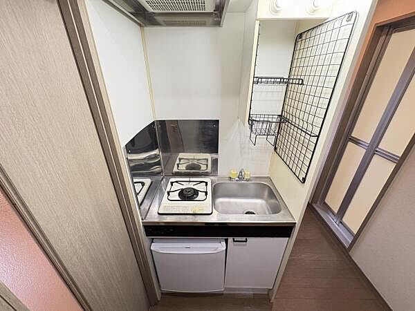 キッチンを拡大表示