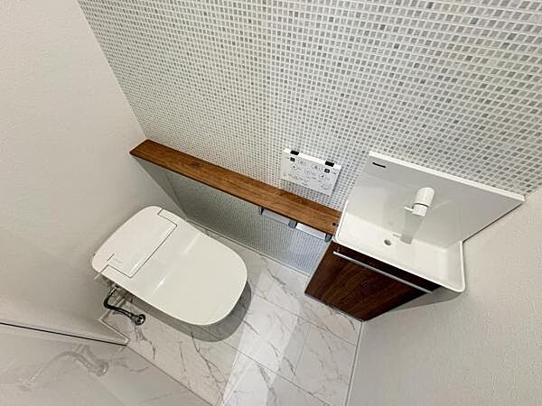 トイレを拡大表示