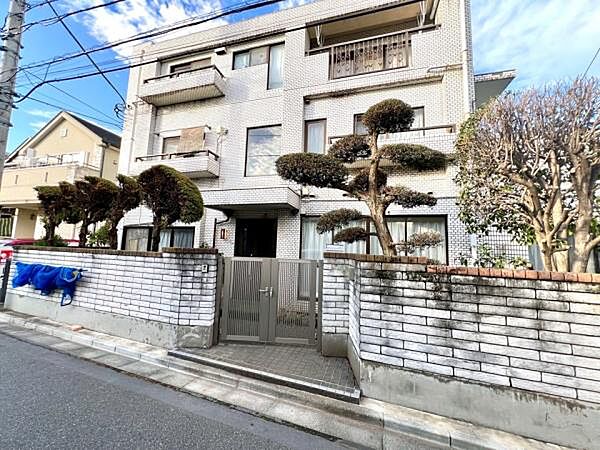 ここが戸建感覚な玄関です。プライベートエントランス
