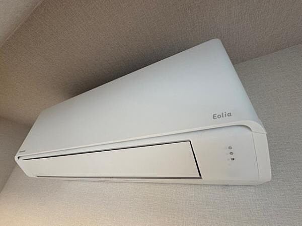 西側洋室の新規エアコン
