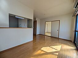 JR山陽本線 向洋駅 徒歩20分の賃貸アパート 3階2LDKのリビング/ダイニング