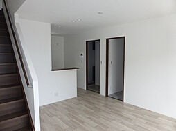 広島電鉄宮島線 商工センター入口駅 徒歩17分の賃貸アパート 1階3LDKのリビング/ダイニング