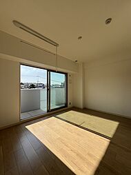 JR山陽本線 天神川駅 徒歩19分の賃貸マンション 4階1LDKのリビング/ダイニング