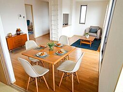 JR可部線 安芸長束駅 徒歩12分の賃貸アパート 2階3LDKのリビング/ダイニング