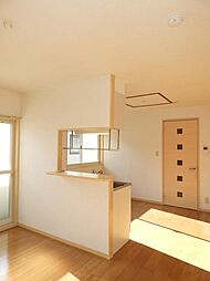 JR芸備線 上深川駅 3.6kmの賃貸アパート 2階2LDKのリビング/ダイニング