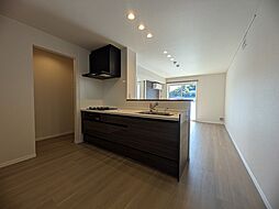 広島電鉄5系統 比治山下駅 徒歩23分の賃貸マンション 3階2LDKのリビング/ダイニング