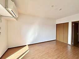 広島電鉄2系統 西観音町駅 徒歩3分の賃貸マンション 5階1Kのリビング/ダイニング