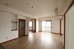 広島電鉄2系統 西観音町駅 徒歩7分の賃貸マンション 5階3LDKのリビング/ダイニング