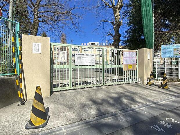 杉並区立桃井第四小学校（500m）