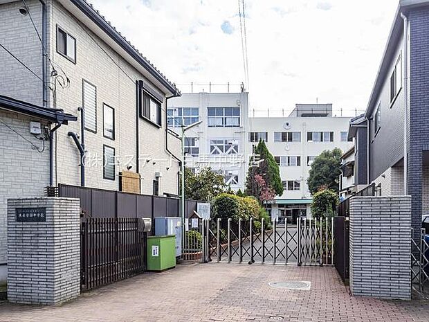 練馬区立大泉学園中学校(1250m)