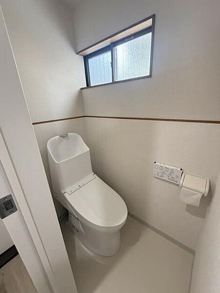 トイレを拡大表示