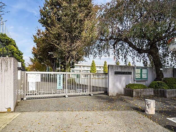 練馬区立小中一貫校大泉桜学園(大泉学園桜中学校)（1250m）