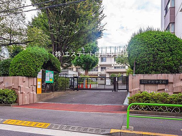 練馬区立中村中学校（370m）