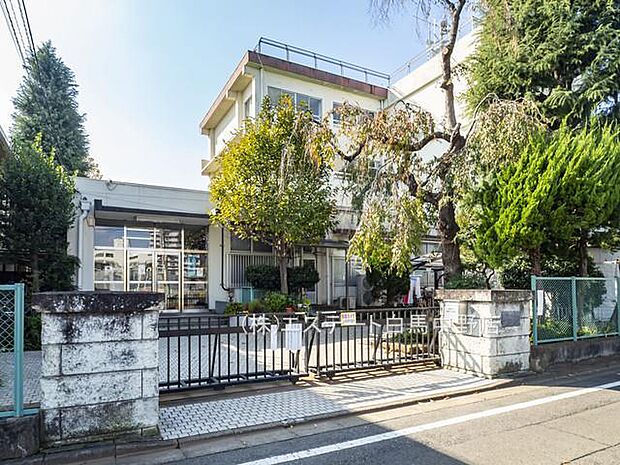 練馬区立泉新小学校（340m）