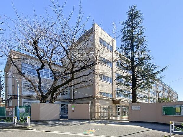 杉並区立高井戸東小学校(440m)