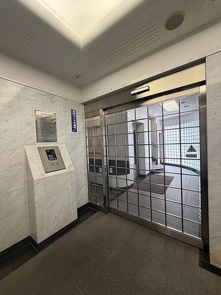 エントランスを拡大表示