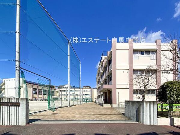 板橋区立志村第三中学校（1460m）
