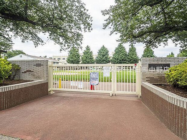中野区立武蔵台小学校(380m)