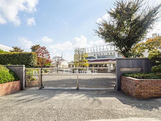 練馬区立大泉北中学校（830m）