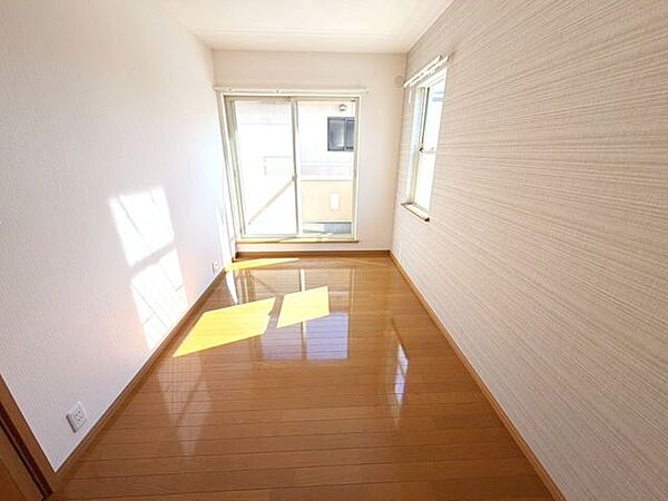 ◎洋室お部屋は全居室フローリング！お掃除やお手入れもラクラク！