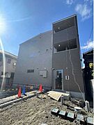 茨木市駅より徒歩8分 3階 築2年2ヶ月の賃貸物件