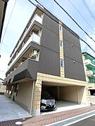 茨木駅より徒歩10分 築7年3ヶ月 4階建の賃貸物件