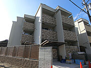 摂津市駅より徒歩9分 築4年1ヶ月 3階建の賃貸物件