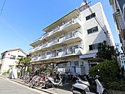 JR総持寺駅より徒歩3分 築42年 4階建の賃貸物件