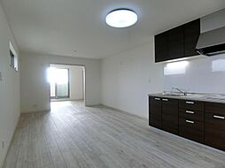 クリエオーレ太田I 302 3階1LDKのリビング/ダイニング