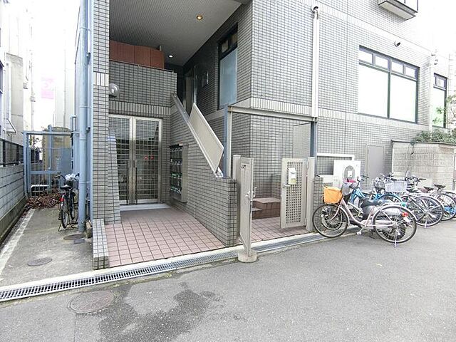 エントランス